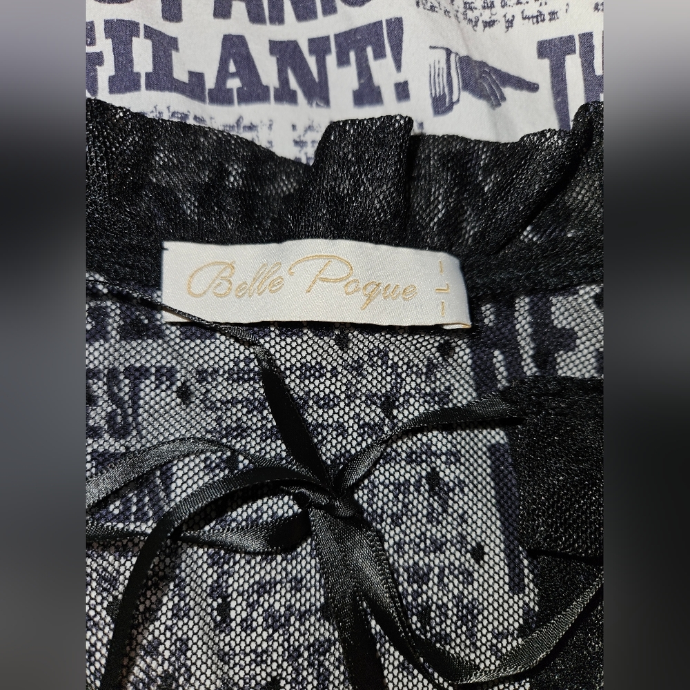 Gothic Hot Topic Blouse - Picture 2 of 3